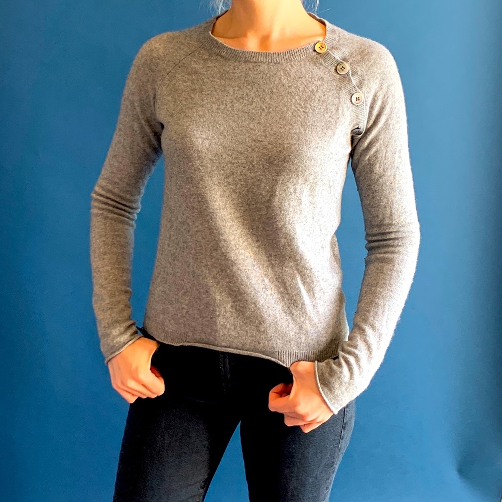 100% Cashmere Zadig & Voltaire Gray Sweater w/Button Detail